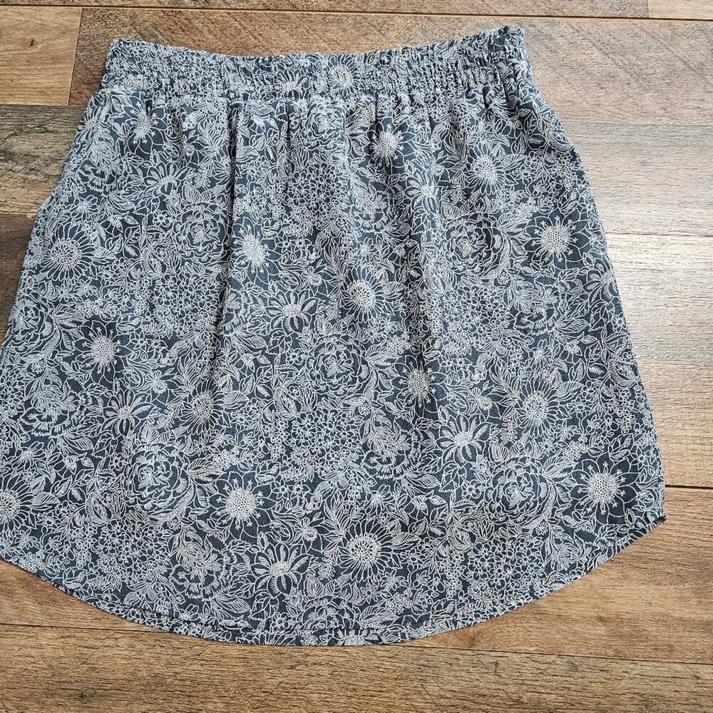 Loft Gray Blue Mini Skirt Lined Pull On Elastic Waist Floral Pockets Casual MP